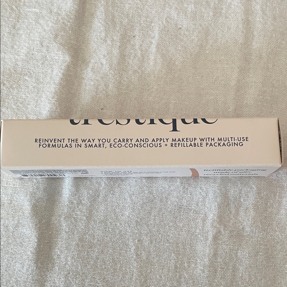 treStiQue Lavender Crayon Concealer with Sponge - Picture 2 of 5